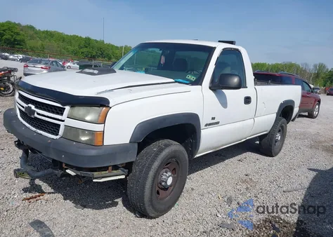 2007 Chevrolet Silverado 2500Hd Classic Work Truck z USA, uszkodzony, nr VIN 1GCHC24U07E139478